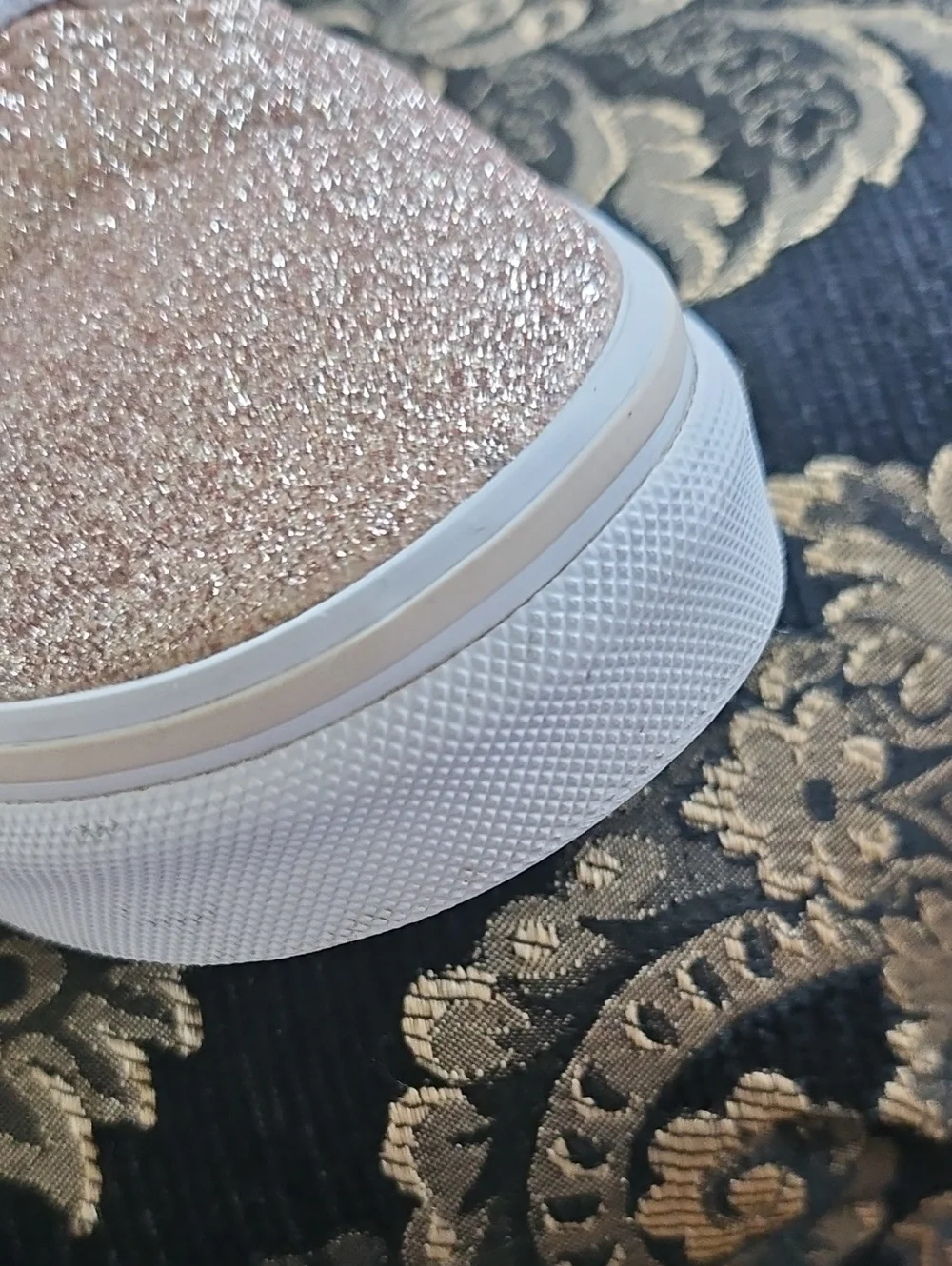 Vans Womenโs Glitter Old Skool Sneakers - Rose Gold - Picture 13 of 13